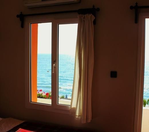 Ladies Beach Hotel