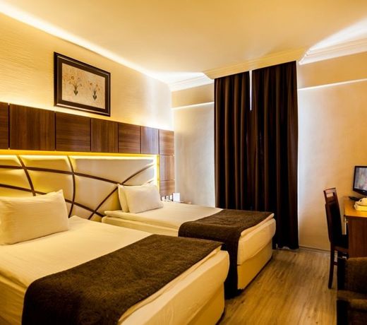 Rumi Hotel