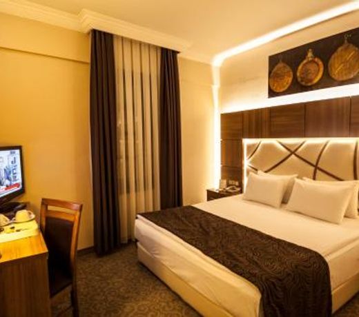 Rumi Hotel