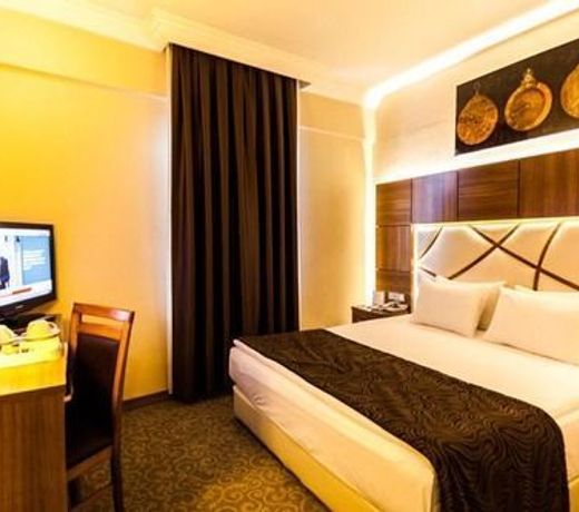 Rumi Hotel