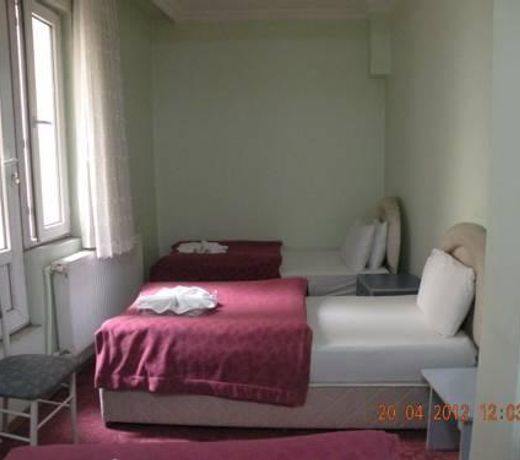 HOTEL BELLA