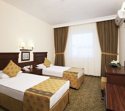 Royal Garden Suite Hotel - All Inclusive