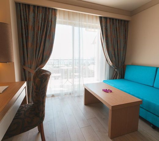 L'Oceanica Beach Resort