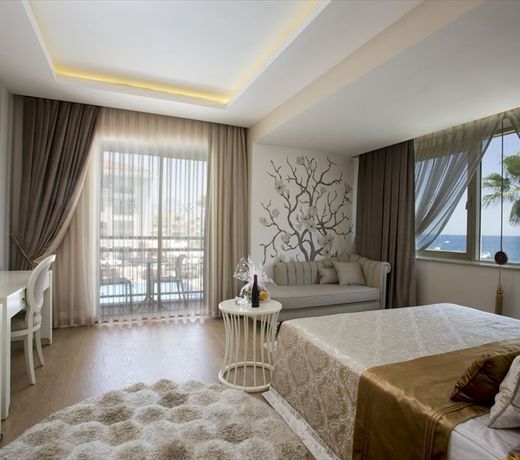 Fame Residence Kemer & Spa