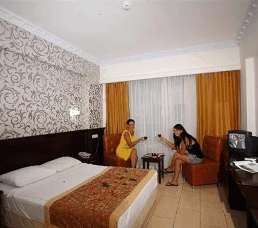Grand Lukullus Hotel