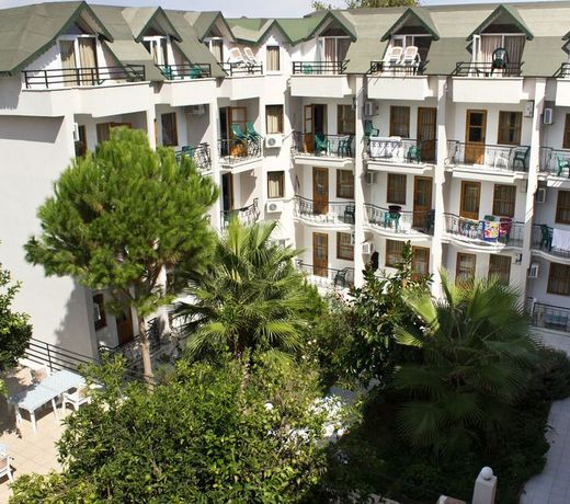 Ares Hotel
