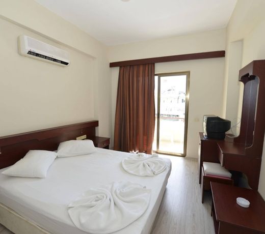 Kaftans City Hotel by RRH&R