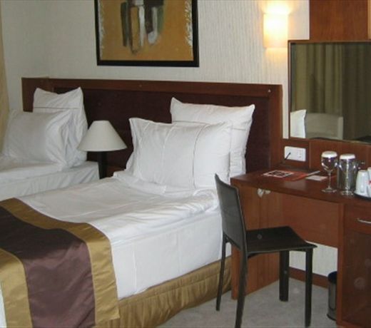 City One Hotel