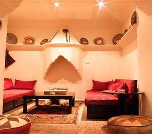 Almer Hotel