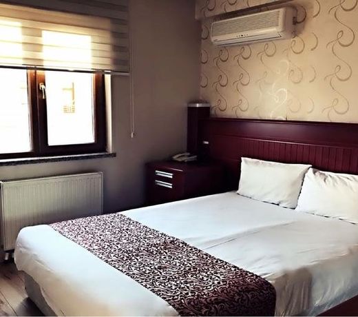 DIAMOND HOTEL