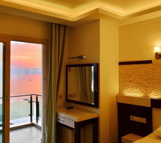 Kas Maki Hotel