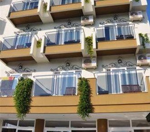 Nur Hotel