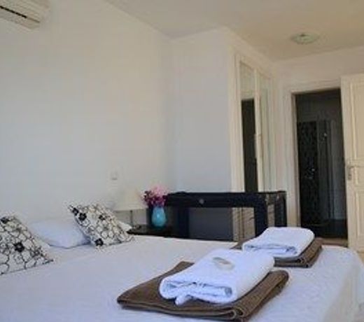 Villa Basil