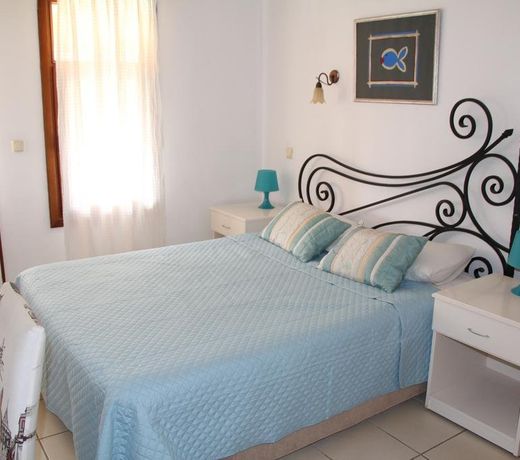 Nur Suites & Hotels