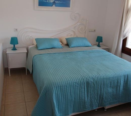 Nur Suites & Hotels