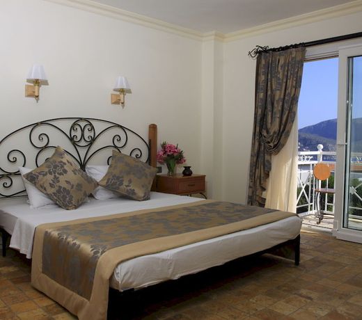 Asfiya Hotel