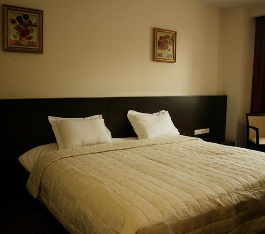 Arsan Hotel