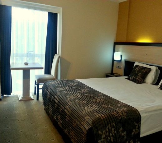 Hotel Ismira