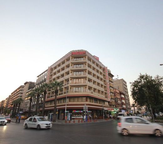 Grand Corner Boutique Hotel