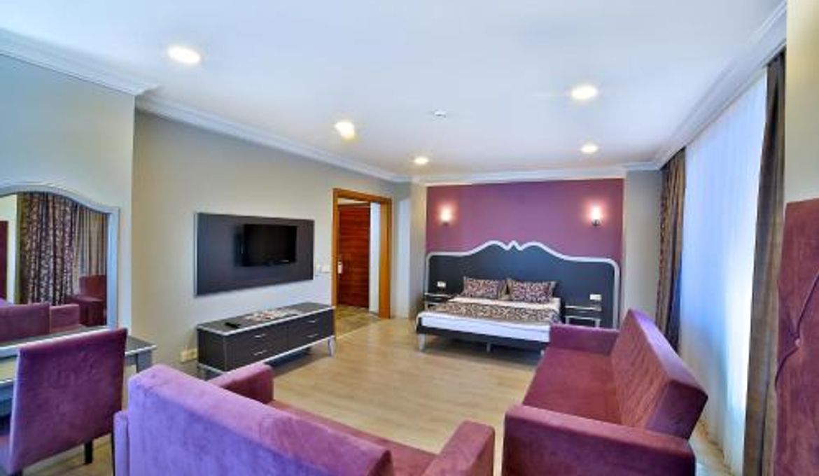 Sanli Suite Hotel