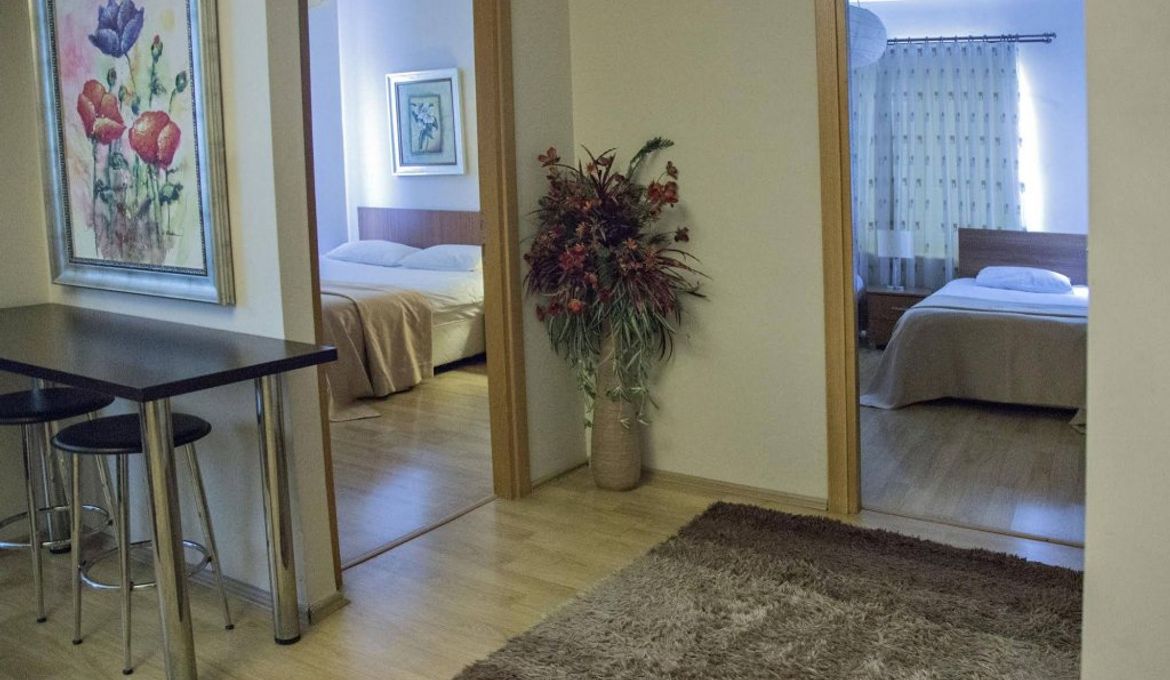 Airport Residence