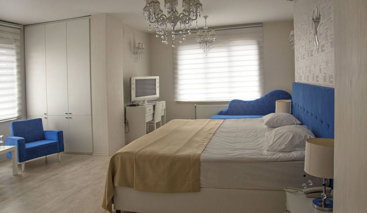 Airport Residence