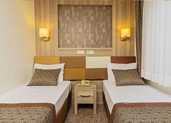 Отель Golden Rest / Golden Siyav Hotel фото 2