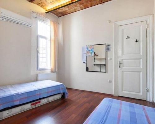 Galata West Hostel - Стамбул - фото 4