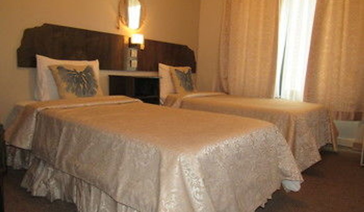 Airport Inn Hotel