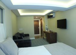 Отель İsfanbul Holiday Home & Suites фото 4