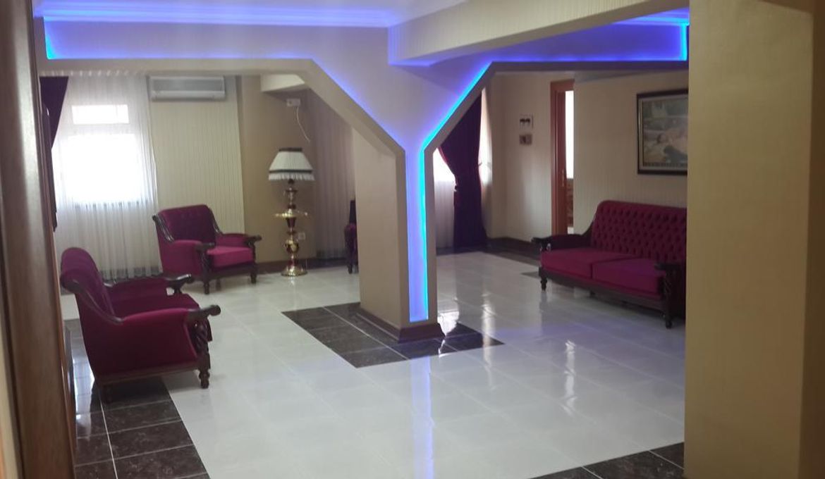 Airport House