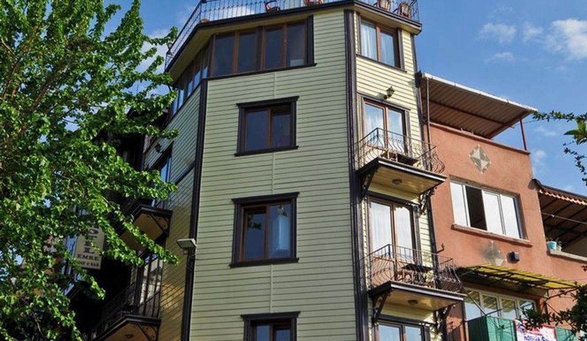 Emre Hotel