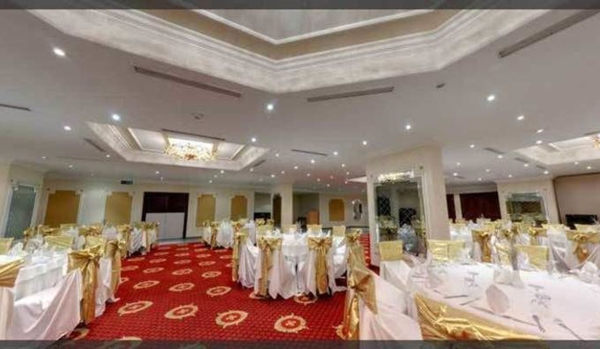 Adela Hotel