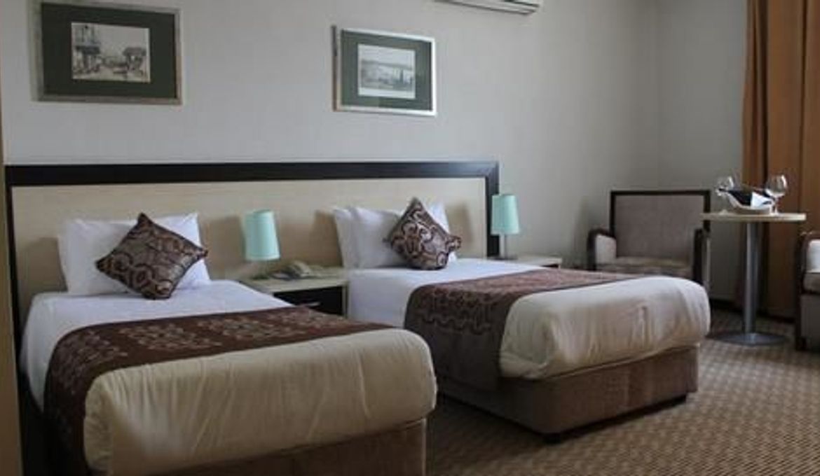 Adela Hotel