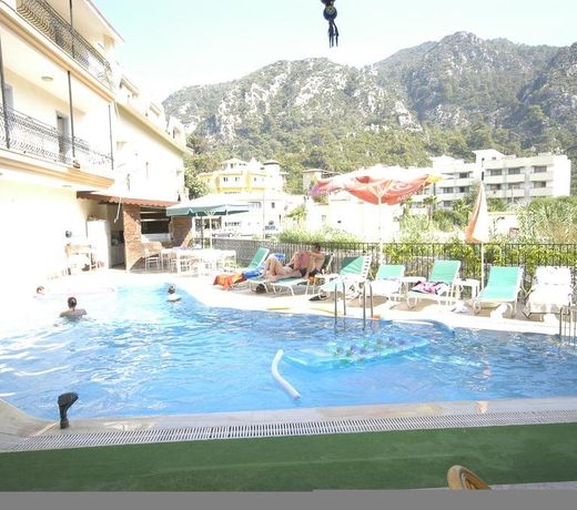 Ozlem 2 Apart Hotel