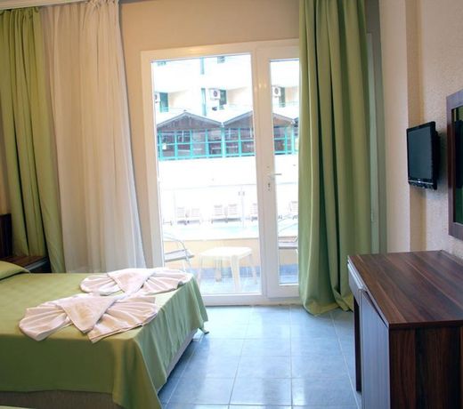 Vela Hotel