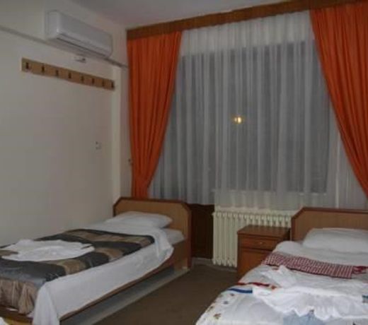 Gure Paris Hotel