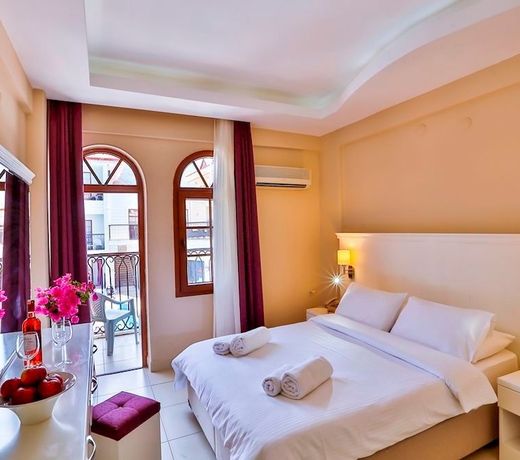 Golden Life Resort Hotel & Spa