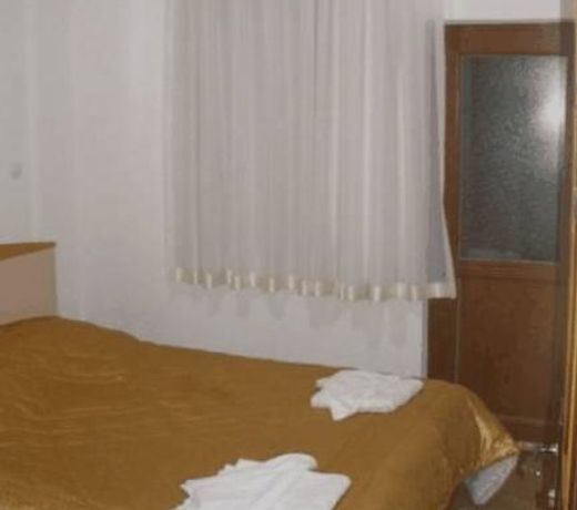 SUZANNE HOTEL