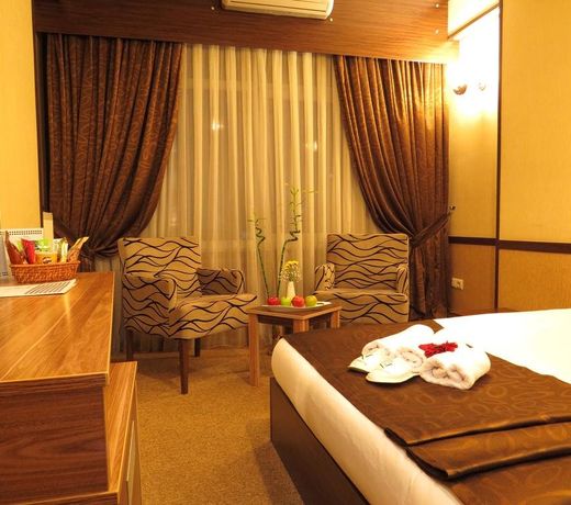 Verman Hotel