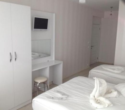Cinas Hotel