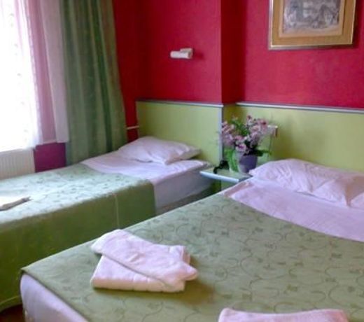 Kroisos Lake Resort Hotel