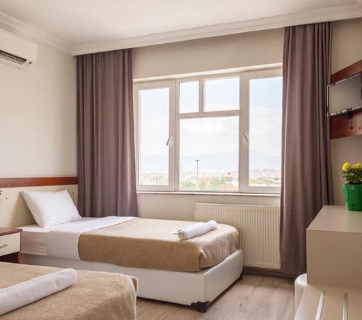 Yildirim Hotel