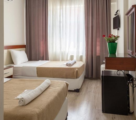 Yildirim Hotel
