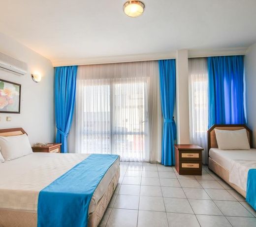 Bora Hotel
