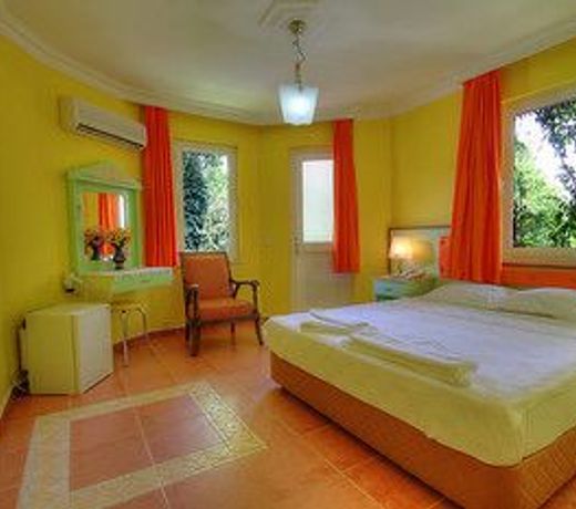 Mandalinn Hotel