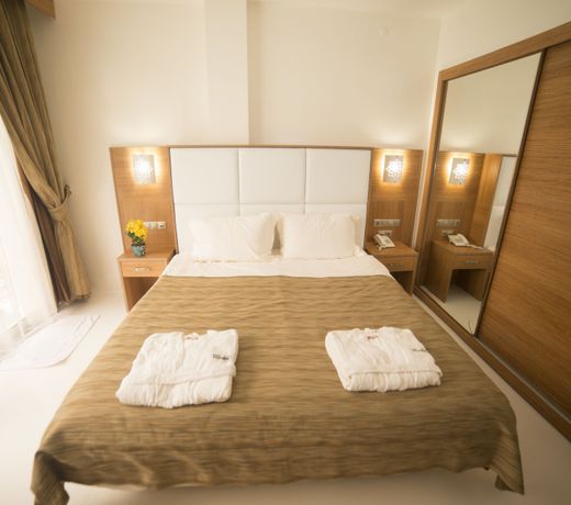 Rooms Bohemian Hotel