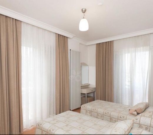 Kamer Suite & Hotel