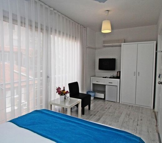 Larimar Boutique Hotel