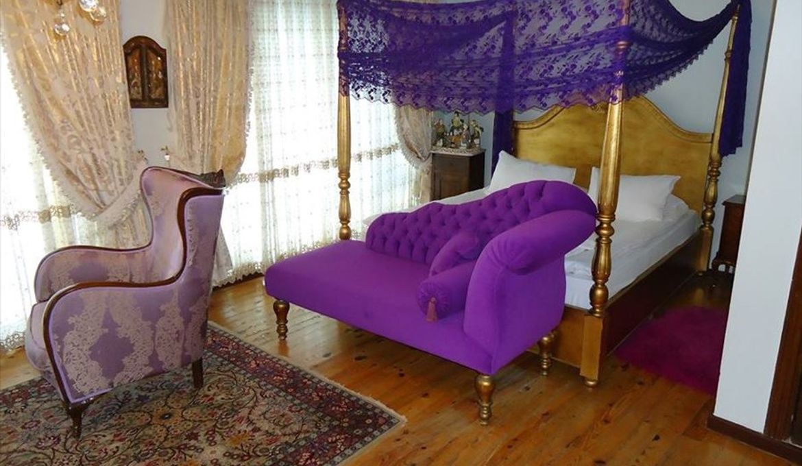 Aya Nikola Otel